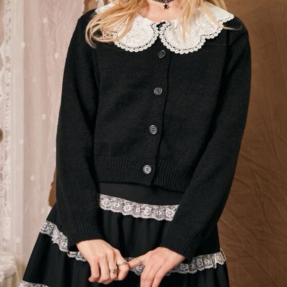 STATEMENT COLLAR CARDIGAN - Picture 1 of 9